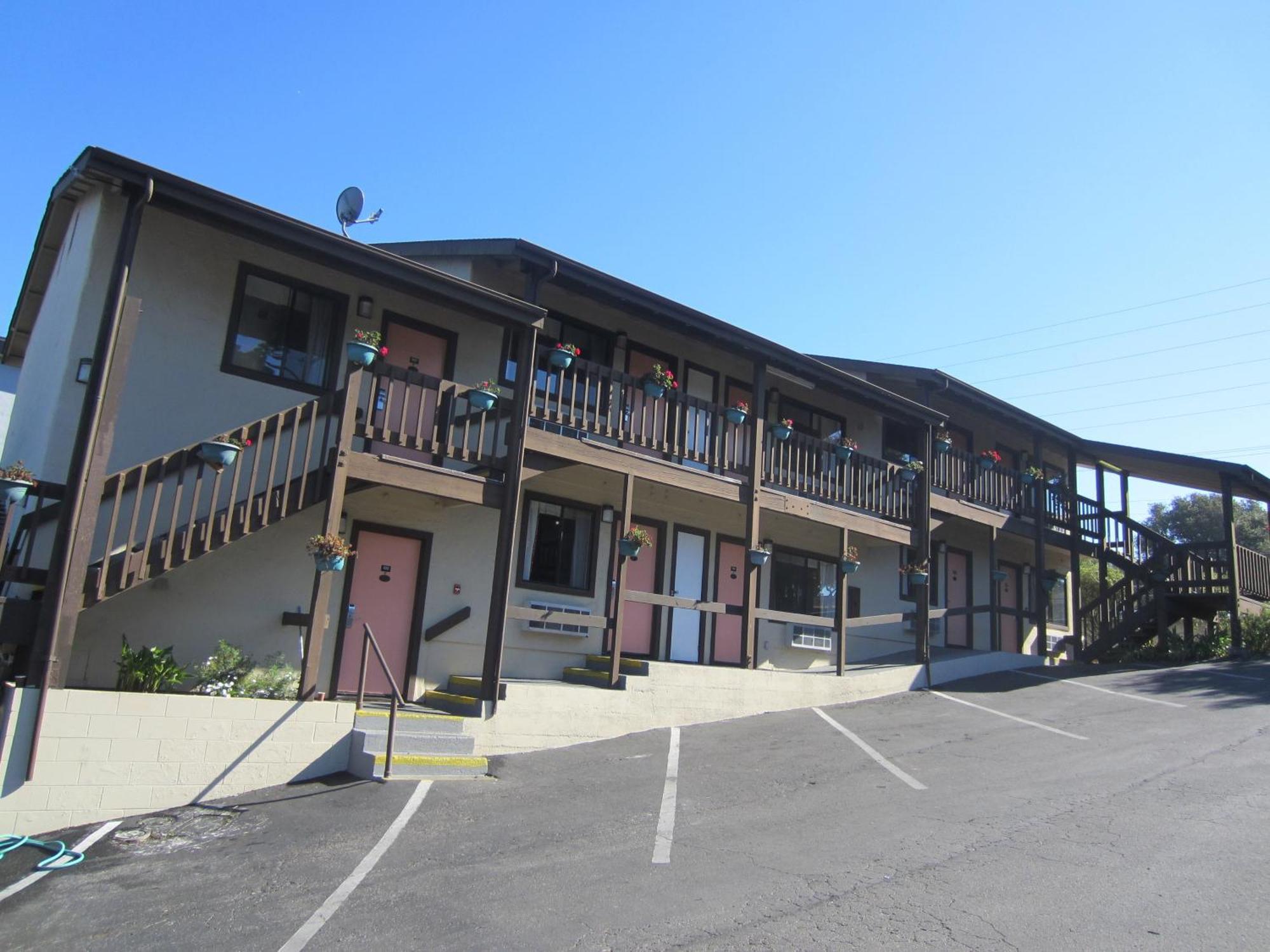Monterey Fairgrounds Inn Exterior foto