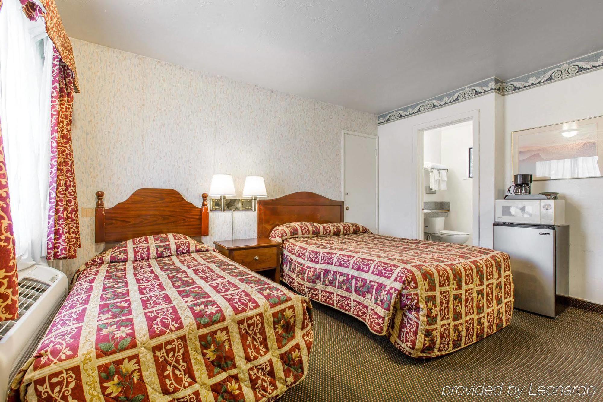 Monterey Fairgrounds Inn Exterior foto